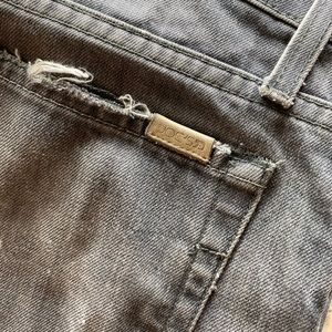 Mens Joes denim pant. 31 waist 32 length. Antique wash classic fit